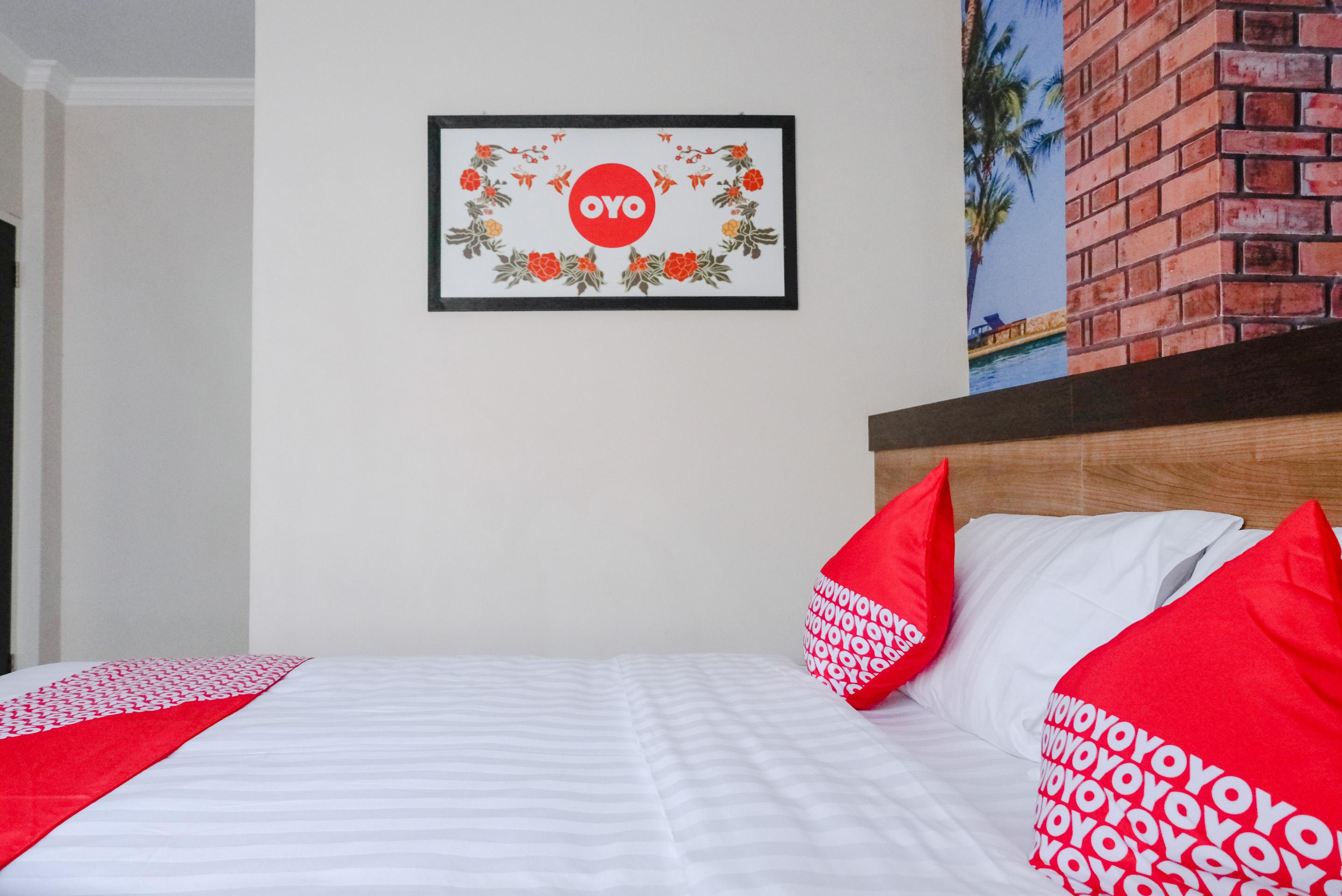 Noura Guest House Syariah Malang Exterior photo