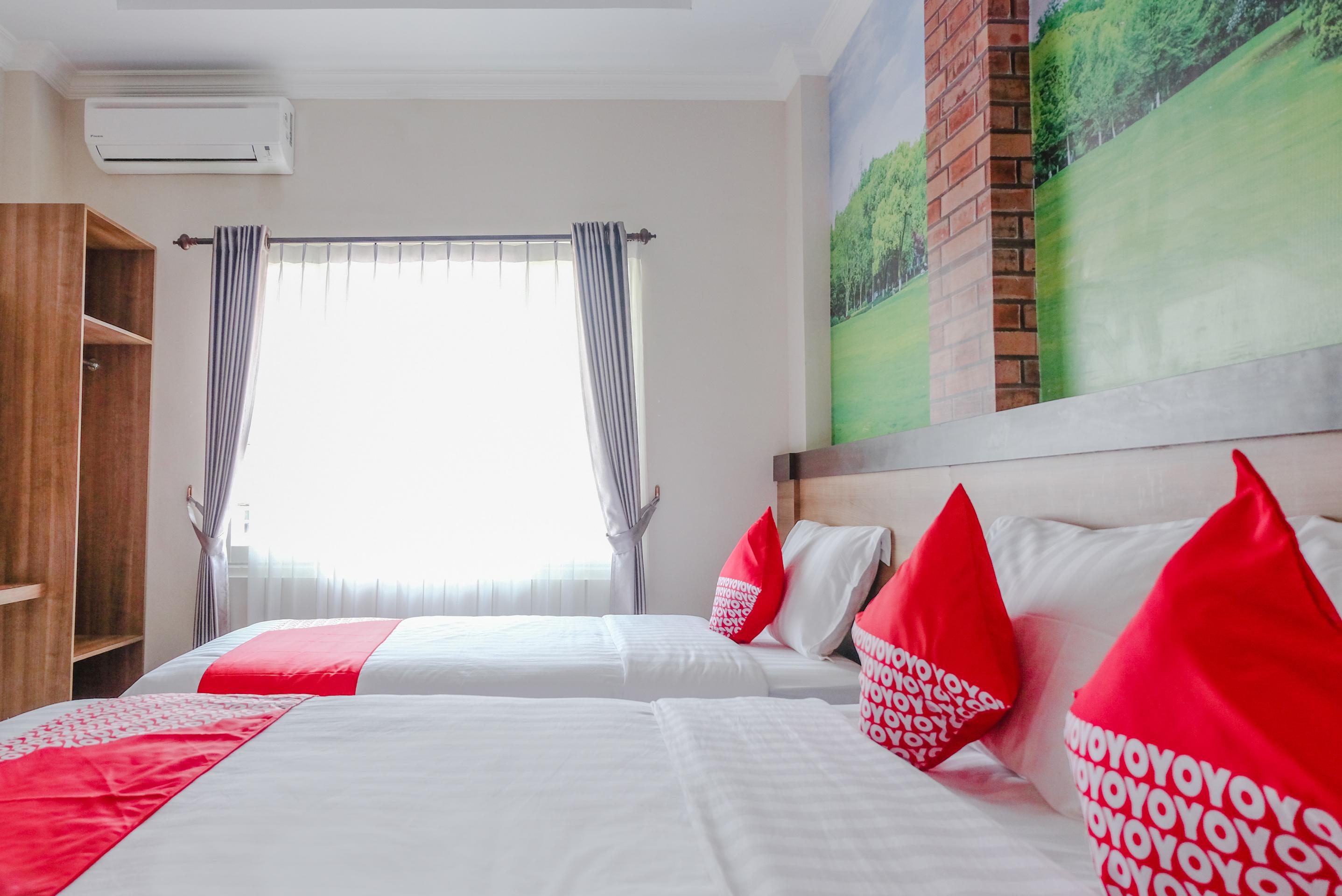 Noura Guest House Syariah Malang Exterior photo