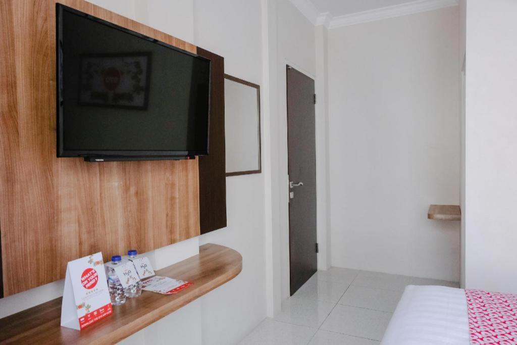 Noura Guest House Syariah Malang Exterior photo
